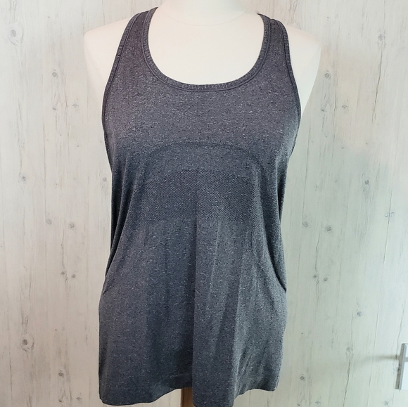 Lululemon Swiftly Tech Racerback Tank Size 10 Grey